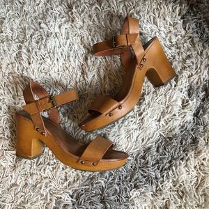 MIA platform sandals